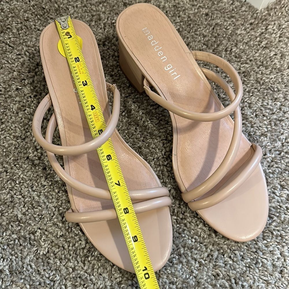 Madden Girl Nude Heeled Sandal Size 9 - Picture 8 of 12